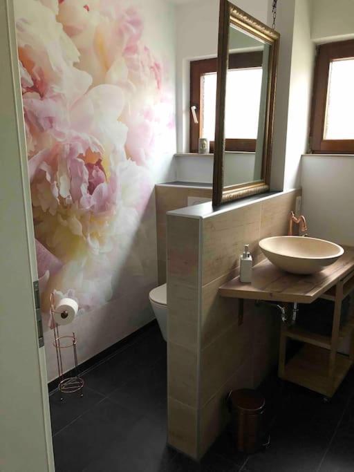 Willkommen Im Casa Felice, Der Wohlfuehl Oase Mit Balkon, 4 Betten Und Homeoffice Platz Aidlingen Exterior photo