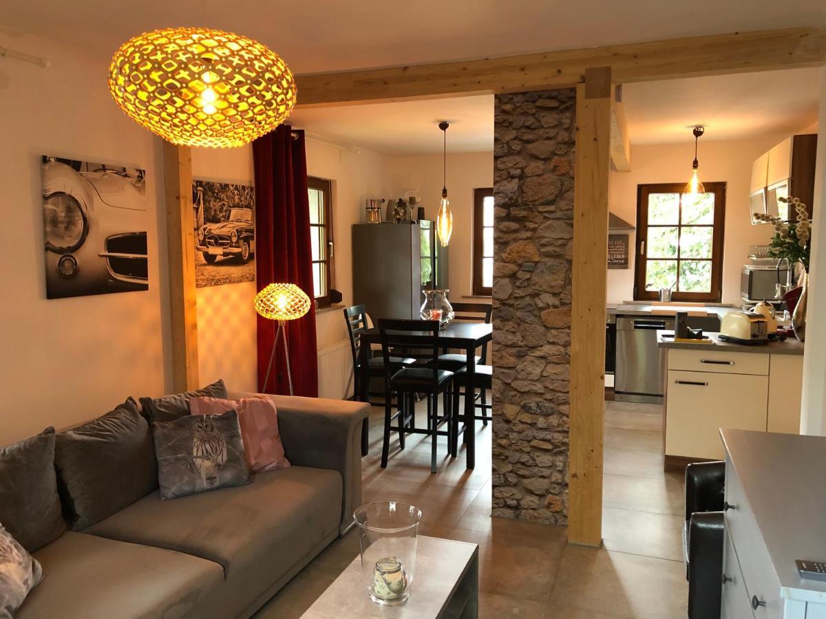 Willkommen Im Casa Felice, Der Wohlfuehl Oase Mit Balkon, 4 Betten Und Homeoffice Platz Aidlingen Exterior photo